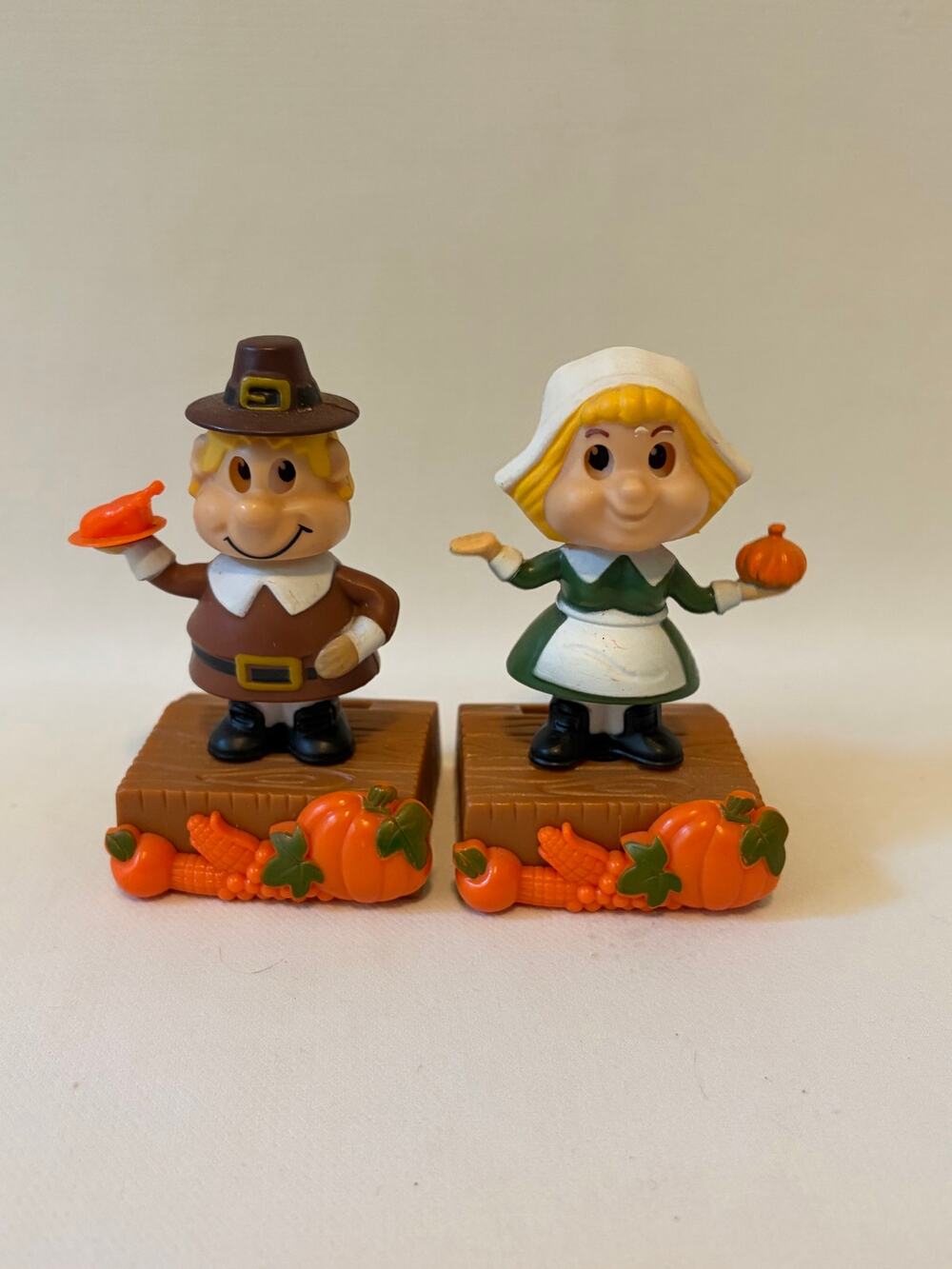 Solar Powered Dancing Bobblehead Toy THANKSGIVING - Set of 2 Pilgrims
